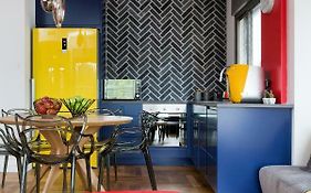 Colorful Bnb Apartment
